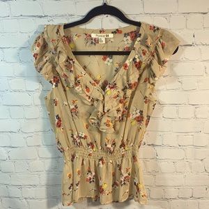 🦋Forever 21 Floral Ruffle Top - Size Large Fits like Med Tan - Sheer Super Cute